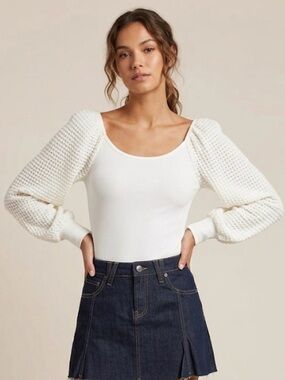 White Puff Sleeve Ribbed Bodysuit size small NWT